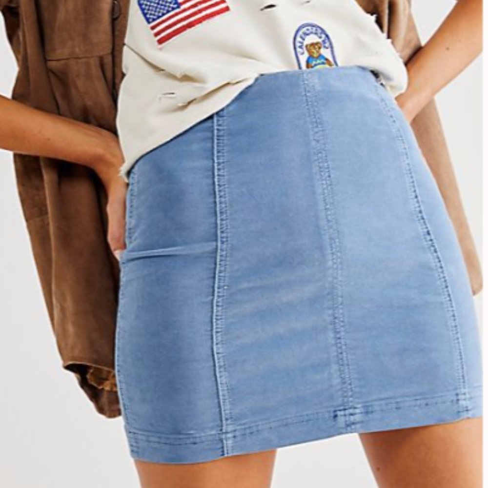 Free People l Modern Femme Mini Corduroy Skirt in Blue Metal Size 2